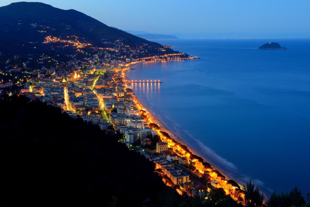 Grand Hotel Alassio Beach & Spa Resort - The Leading Hotels Of The World Exterior photo